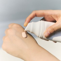 Protetor Solar Tone Brightening Tone-up Centella 50 ml